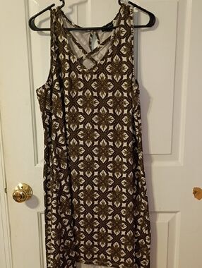 New Directions Brown and Cream Patterned Sleeveless Dress with Crisscross Straps